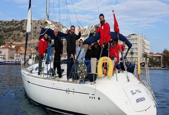 30 üniversite öğrencisi yelkenle tanıştı