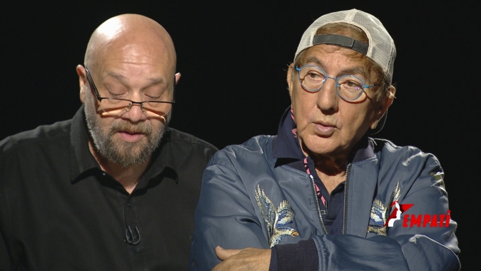 AHMET MÜMTAZ TAYLAN'IN KONUĞU ALİ POYRAZOĞLU SAHNEDE ÖLMEK İSTERİM