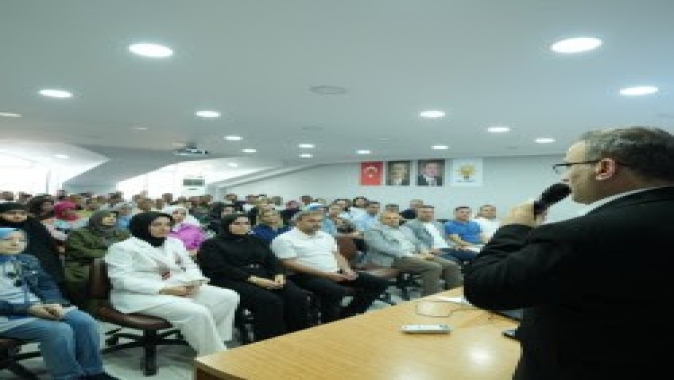 AK Parti İstanbul'dan sosyal medya eğitimi