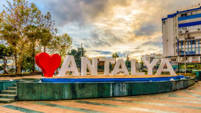 Antalya’da iş ilanları %140, iş başvuruları %70 arttı