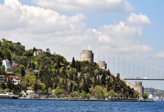 Boğaziçi’nde mavi tur