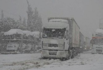 Bursa-İzmir Karayolu ulaşıma kapandı