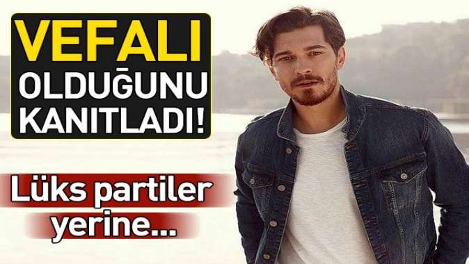 Çağatay Ulusoy vefalı evlat olduğunu kanıtladı! Çağatay Ulusoy yılbaşını ailesi ile kutladı.