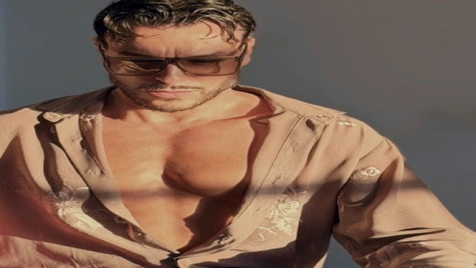CEM ADRİAN, INSTAGRAM ABONELİĞİNİ ÇOCUKLAR VE KÖY OKULLARI İÇİN AÇTI