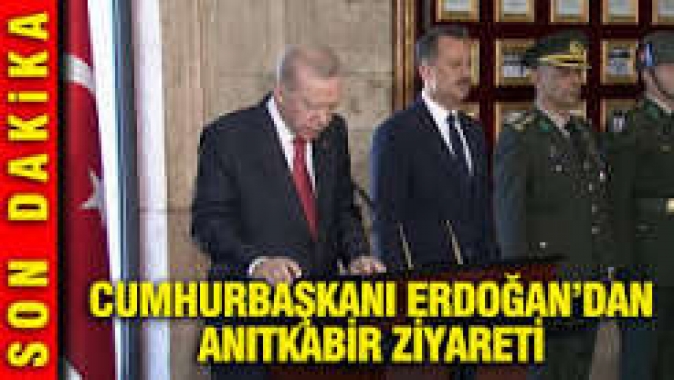 Cumhurbaşkanı Erdoğan ve Yüksek Askeri Şura Üyeleri Anıtkabir ziyareti gerçekleştirdi