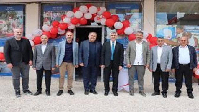 Deniz Feneri Derneği’nden Yüksekova’ya Bayram Sevinci Geçici Giyim Mağazası Açıldı…