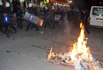 'Destek' eylemi Diyarbakır'ı karıştırdı