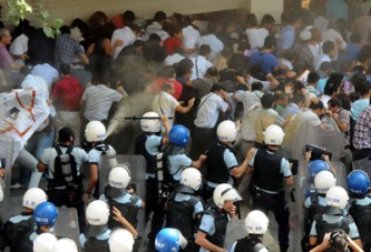 Diyarbakır'da 4+4+4 protestosuna müdahale