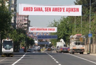 Diyarbakır'da dikkat çeken Erdoğan pankartları