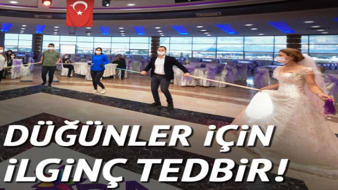 Düğünler için ilginç tedbir: Sosyal mesafe çubuğu