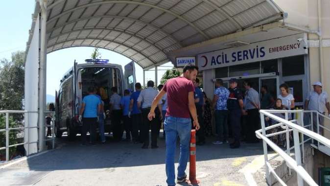 Edremitte şezlong tartışmasında 1 polis memuru öldü, 2 kişi yaralandı
