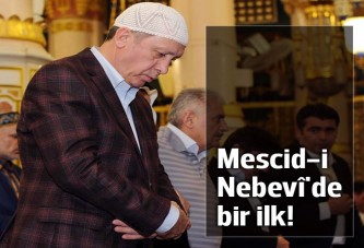 Erdoğan, Hazreti Peygamber'in kabri başında namaz kıldı