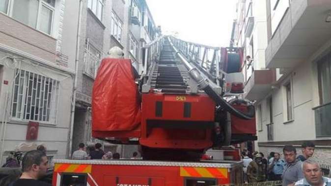 Fatihte apartman dairesinde yangın: 1 ölü