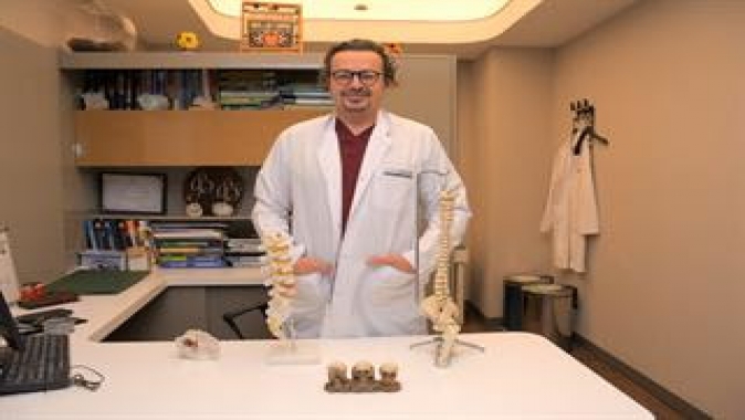 Hareketsiz Yaşam Boyun Ağrılarını Tetikliyor