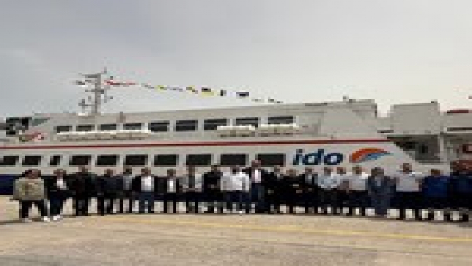 İDO, ZÜMRÜT ADA MİDİLLİ’YE İLK YOLCULARINI TAŞIDI