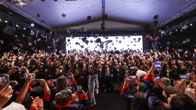 İstanbul Atlas Üniversitesi’nde mezuniyet coşkusu