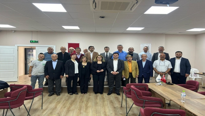 KOCAELİ AYDINLAR OCAĞI ATATÜRK’ÜN TÜRK TARİH TEZİNİ KONUŞTU