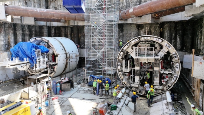 Metro tünelini açacak dev köstebekler geldi!