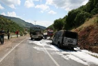 Pkk'lı Teröristler 2 Gün Sonra Aynı Yerde Yine Araç Yaktı