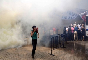 Polis gaz sıkmadan önce uyaracak