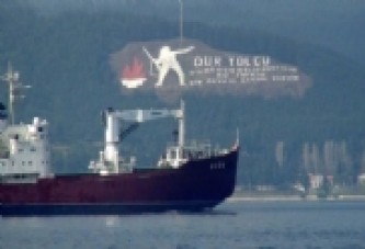 Rus askeri kargo gemisi Çanakkale Boğaz'ndan geçti