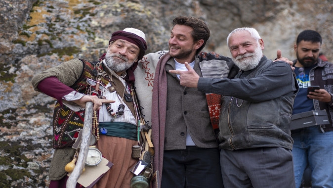 SEYİRCİLER, “KARINCA BABA”YI ÇOK SEVECEK…