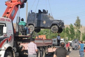 Şırnak'ta zırhlı araca boyalı saldırı