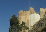 1200 yıllık Urfa Kalesi'ne 'ak' duvar ördüler