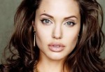 Angelina Jolie'nin 20 yaşındaki çıplak fotoğrafı satışa çıktı!