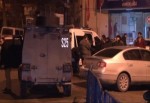 Beyoğlu'nda polis aracına kurşun