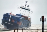Çin'de konteyner gemisi battı