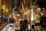 FEMEN'den Papa'ya Çıplak Veda