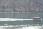Halfeti'de tekne turları geçim kaynağı oldu
