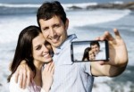 Kadınlar mı erkekler mi daha çok selfie çekiyor?