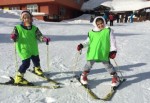 Kartepe Belediyesi’nden kayak eğitimi