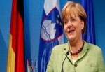 Merkel, Merkez Bankası'nın arkasında olduğunu söyledi, piyasalar toparlandı