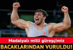 Milli sporcumuzu iki bacağından vurdular!