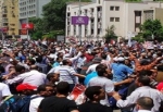 Mursi destekçilerine ateş açıldı