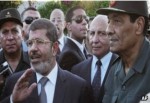Mursi, Mısır ordusu liderini görevden uzaklaştırdı