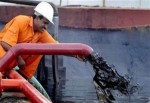 Petrol fiyatları kayıplarını artırdı