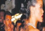 Rihanna’yla parti keyfi..