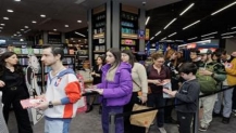Saftirik’in yaratıcısı Jeff Kinney, Türk hayranlarıyla D&R’da buluştu