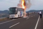 Seyir halindeki yolcu otobüsü yandı