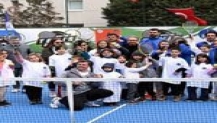ŞİŞLİ BELEDİYESİ TOPAĞACI SPOR MERKEZİ TENİS KORTUNU HİZMETE SOKTU