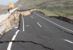 Tunceli-Erzincan yolunda çökme