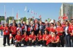 Türkiye İçin Londra'daki Olimpiyat Köyü'nde Bayrak Töreni Düzenlendi