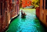 Venedik'te valizlere gürültü cezası