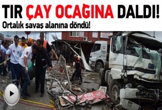 TIR, ortalığı savaş alanına çevirdi: 2 ölü