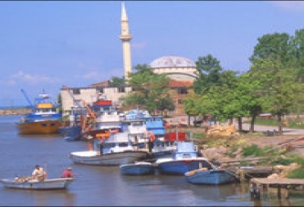 Turist kafileleri Akçakoca'ya gelmeye başladı