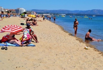 Turizm merkezi Sarımsaklı’da elektrik kesintileri isyan ettirdi